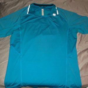 Lululemon men blue T-shirt